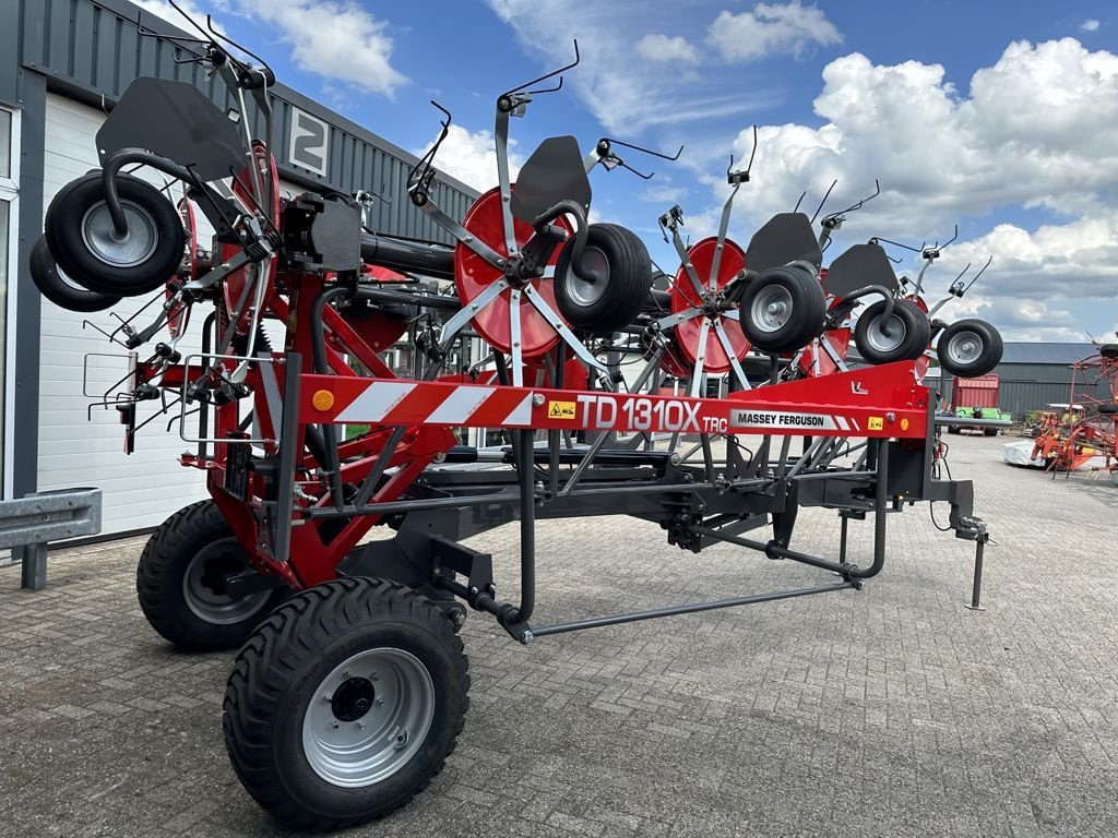 Mähaufbereiter & Zetter des Typs Massey Ferguson TD 1310-X TRC, Neumaschine in MARIENHEEM (Bild 7)