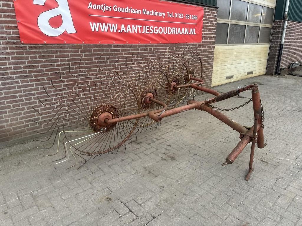 Mähaufbereiter & Zetter des Typs Sonstige 4 bords gedragen acrobaat - Gebruikt, Gebrauchtmaschine in Goudriaan (Bild 3)