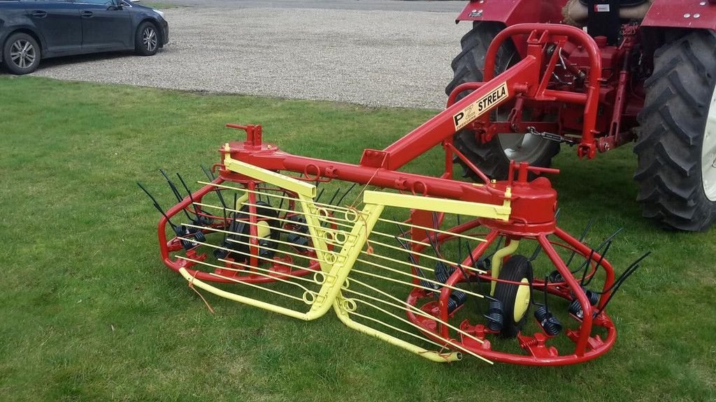 Mähaufbereiter & Zetter des Typs Sonstige PZ strela, Gebrauchtmaschine in Goudriaan (Bild 2)