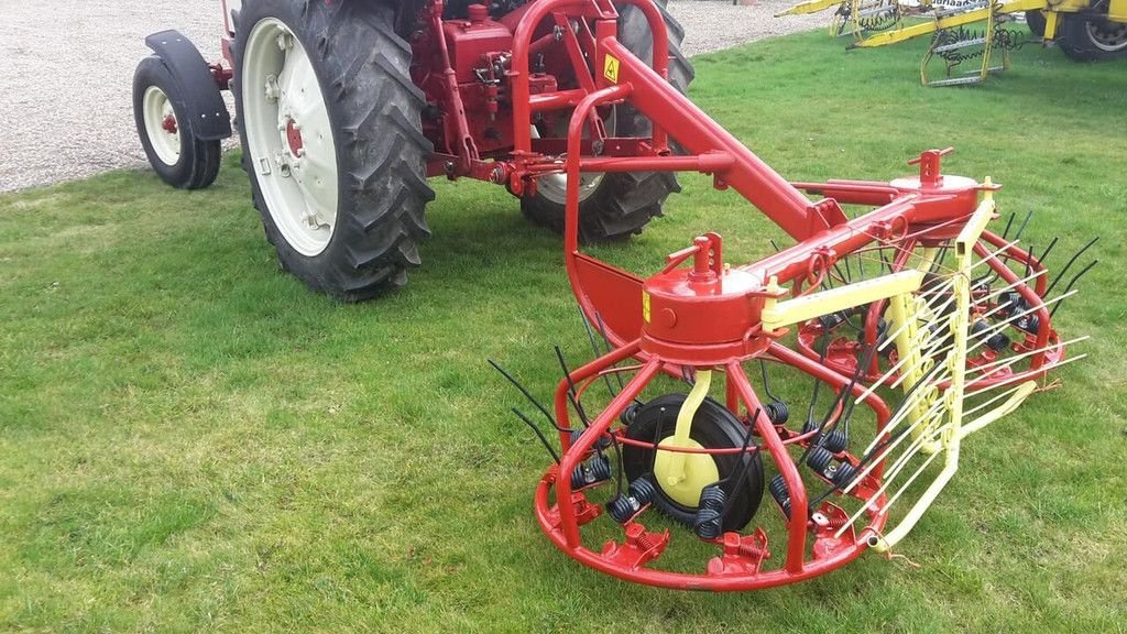 Mähaufbereiter & Zetter des Typs Sonstige PZ strela, Gebrauchtmaschine in Goudriaan (Bild 3)