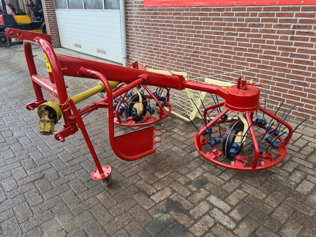 Mähaufbereiter & Zetter des Typs Sonstige PZ strela, Gebrauchtmaschine in Goudriaan (Bild 3)