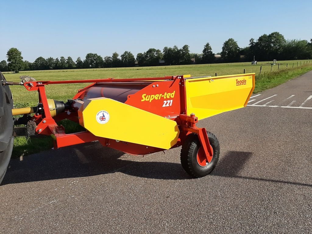 Mähaufbereiter & Zetter des Typs Teagle Super-Ted 221 Zwaddroger, Neumaschine in Lunteren (Bild 4)