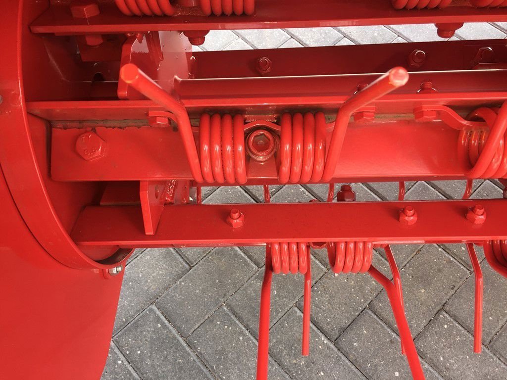 Mähaufbereiter & Zetter des Typs Teagle Super-Ted 221 Zwaddroger, Neumaschine in Lunteren (Bild 10)