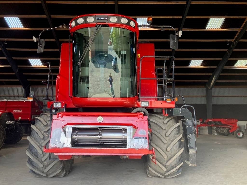 Mähdrescher Türe ait Case IH 7088, Gebrauchtmaschine içinde Vrå, Frejlev, Hornslet & Ringsted (resim 9)