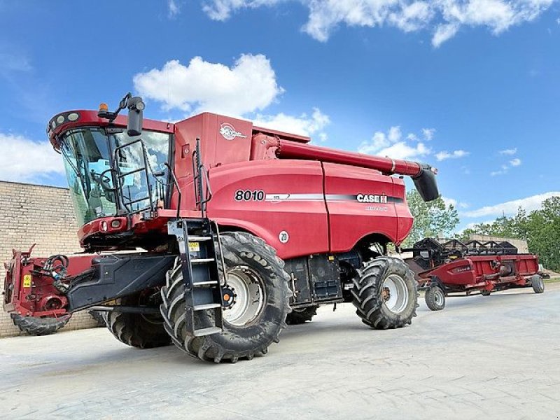 Mähdrescher of the type Case IH 8010, Gebrauchtmaschine in Kaunas (Picture 2)
