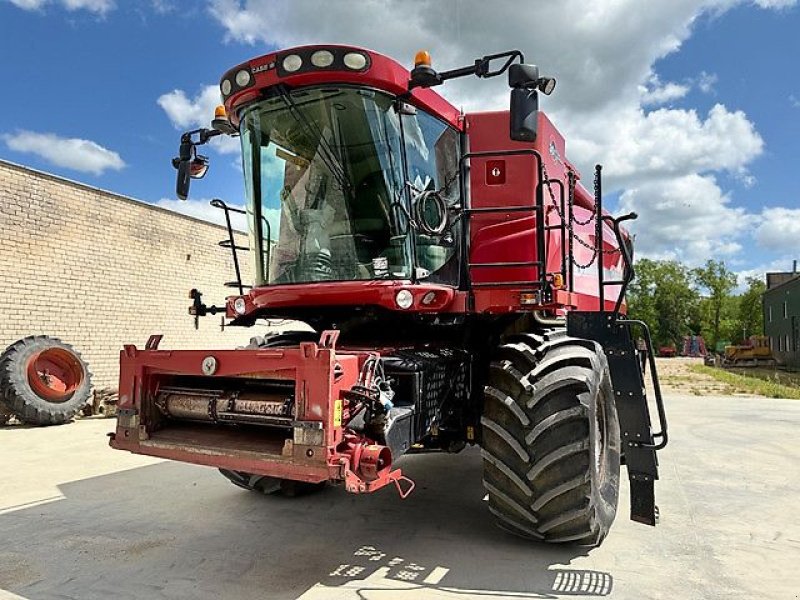 Mähdrescher of the type Case IH 8010, Gebrauchtmaschine in Kaunas (Picture 18)
