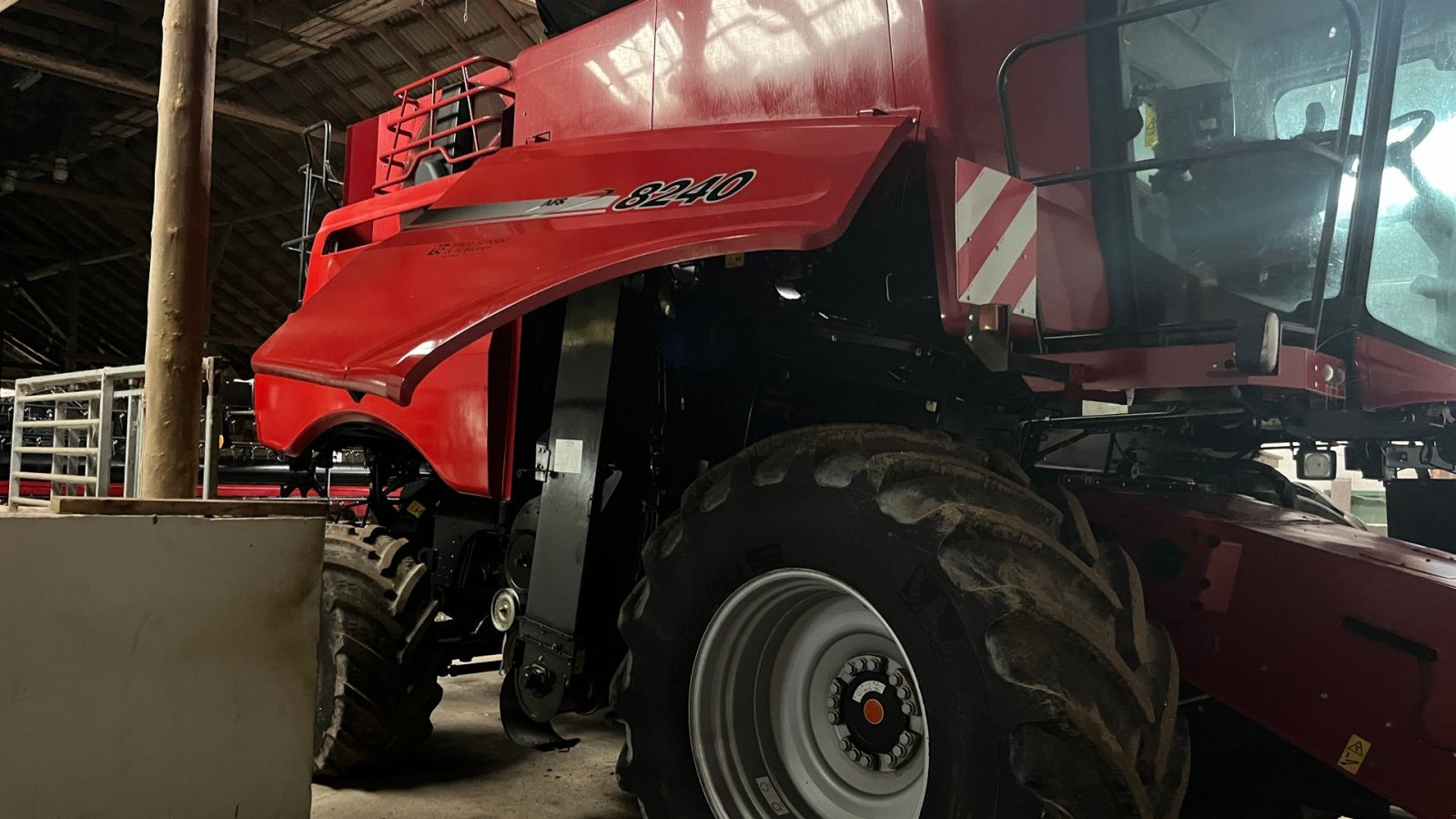 Mähdrescher van het type Case IH 8240, Gebrauchtmaschine in Horsens (Foto 7)