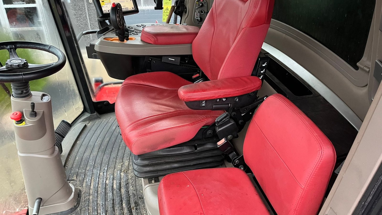 Mähdrescher от тип Case IH 8250 Axial-Flow med 35fod Varicut skærebord. Dansk maskine, Gebrauchtmaschine в Lintrup (Снимка 3)