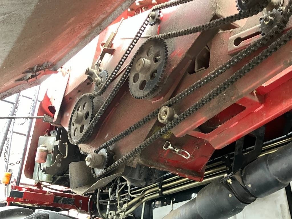 Mähdrescher of the type Case IH Axial 8240, Gebrauchtmaschine in Brønderslev (Picture 23)