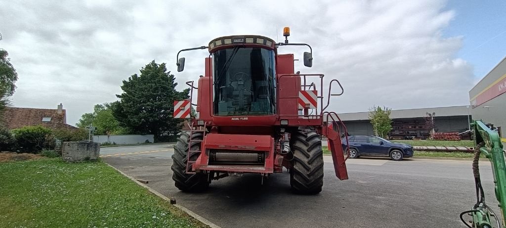 Mähdrescher of the type Case IH AXIAL FLOW 2188, Gebrauchtmaschine in NEUVILLE AUX BOIS (Picture 2)