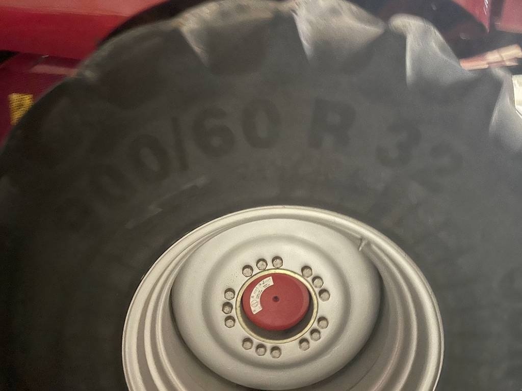 Mähdrescher типа Case IH AXIAL FLOW 2388, Gebrauchtmaschine в Mern (Фотография 7)