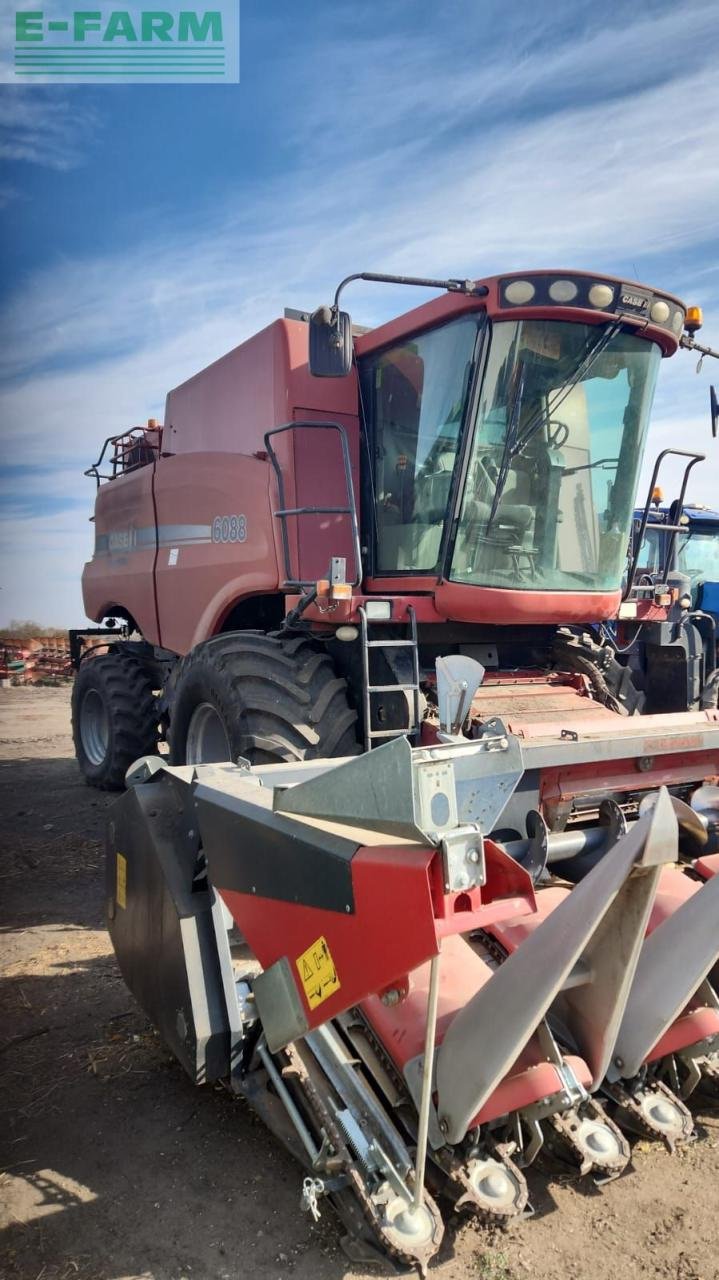 Mähdrescher Türe ait Case IH Axial Flow 6088, Gebrauchtmaschine içinde Hamburg (resim 3)