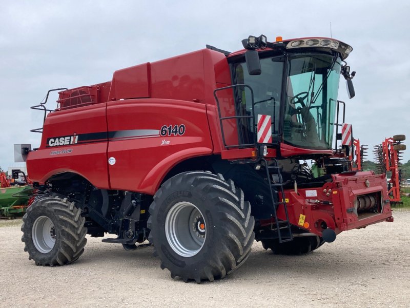 Mähdrescher typu Case IH AXIAL-FLOW 6140, Gebrauchtmaschine w CHAUMONT