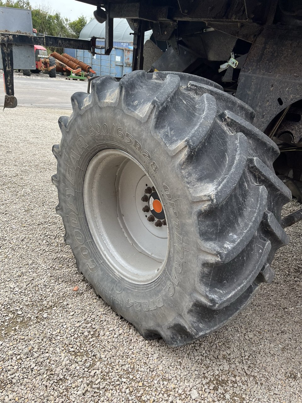 Mähdrescher of the type Case IH AXIAL-FLOW 7120, Gebrauchtmaschine in VERT TOULON (Picture 4)