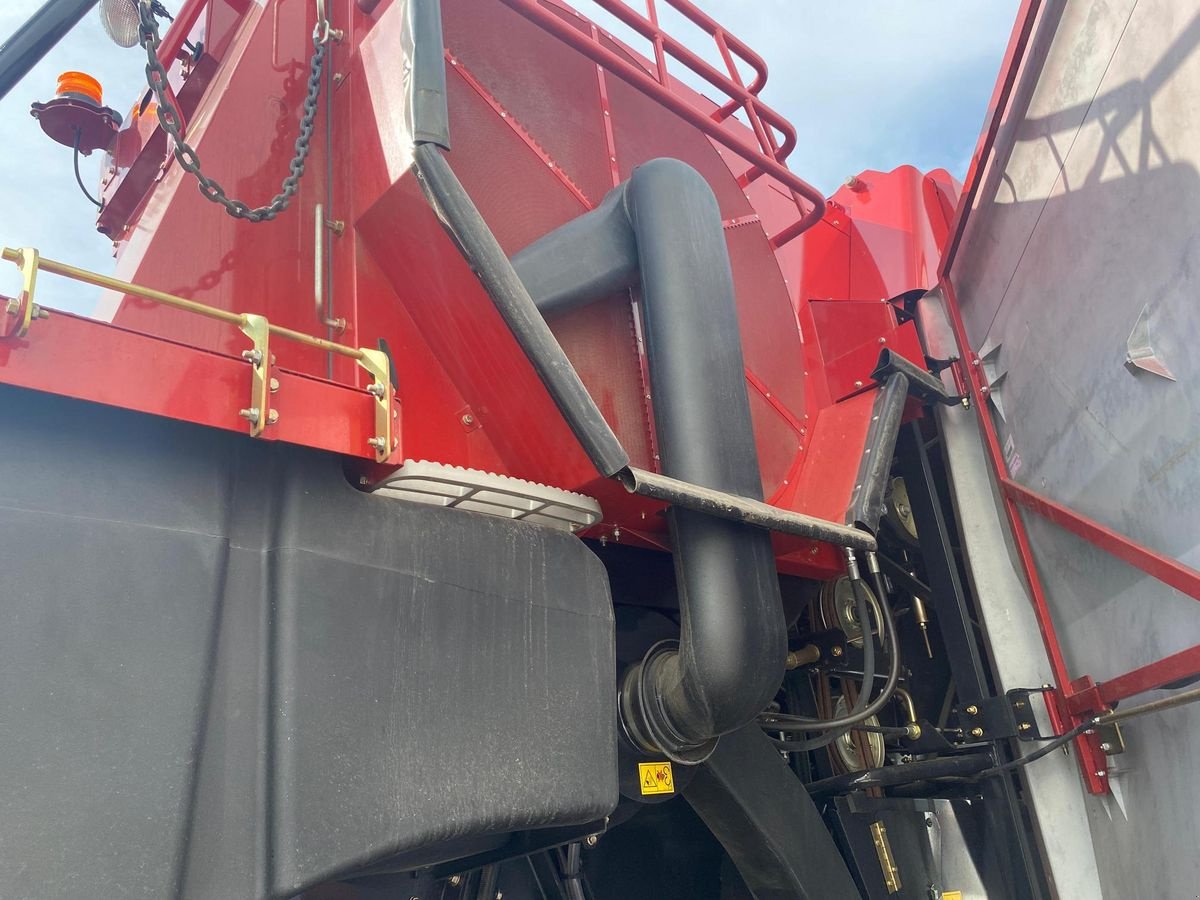 Mähdrescher Türe ait Case IH AXIAL FLOW 7150, Vorführmaschine içinde Harmannsdorf (resim 8)