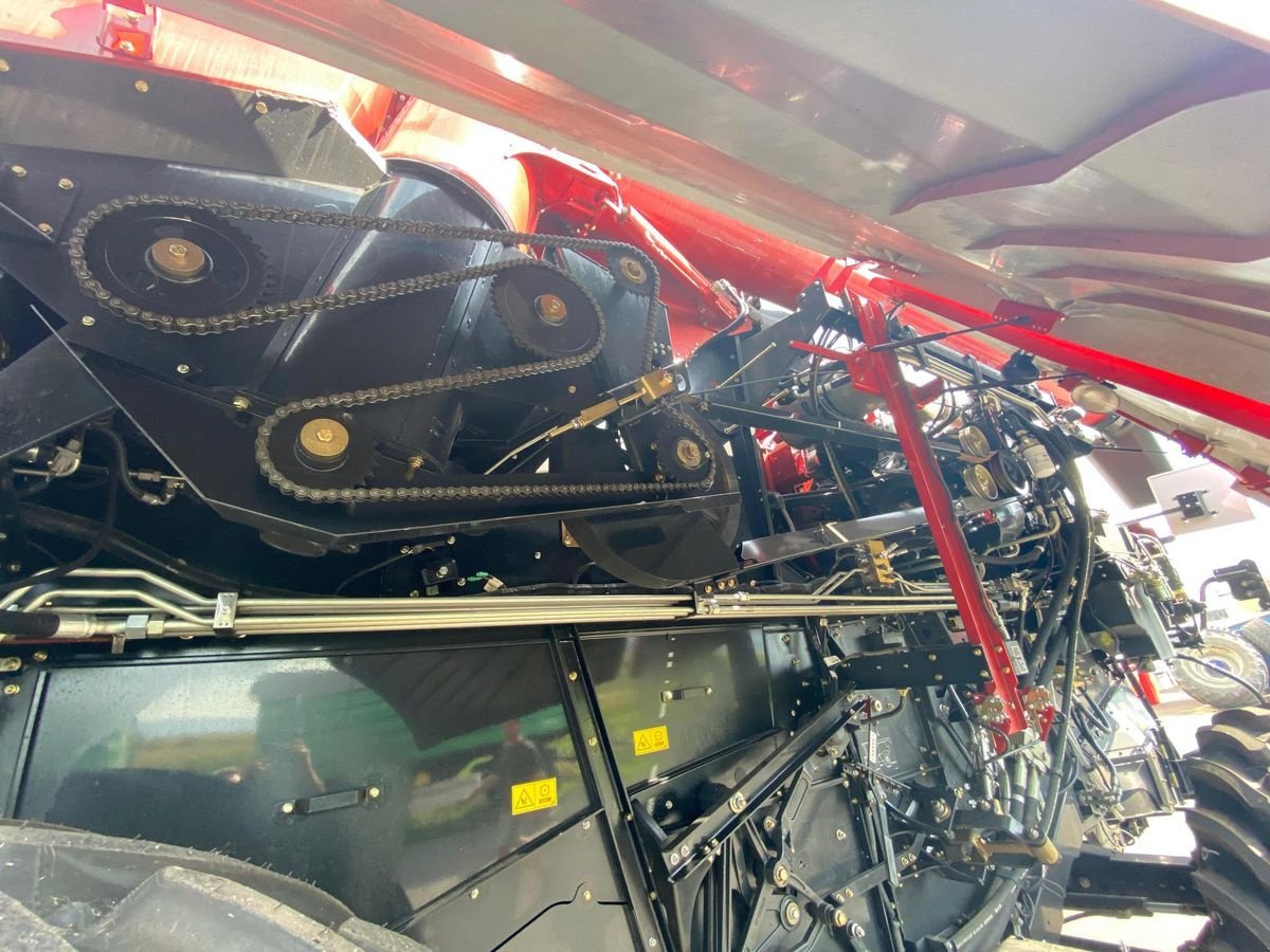 Mähdrescher Türe ait Case IH AXIAL FLOW 7150, Vorführmaschine içinde Harmannsdorf (resim 14)