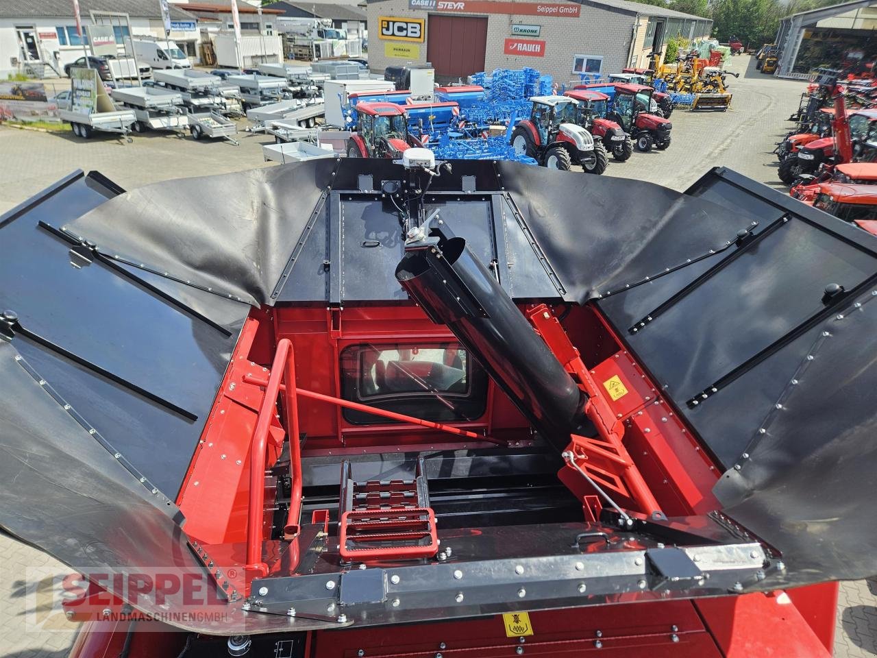 Mähdrescher of the type Case IH AXIAL-FLOW 7160, Neumaschine in Groß-Umstadt (Picture 15)