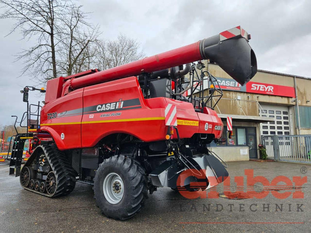 Mähdrescher of the type Case IH Axial Flow 7230 Raupe, Gebrauchtmaschine in Ampfing (Picture 8)