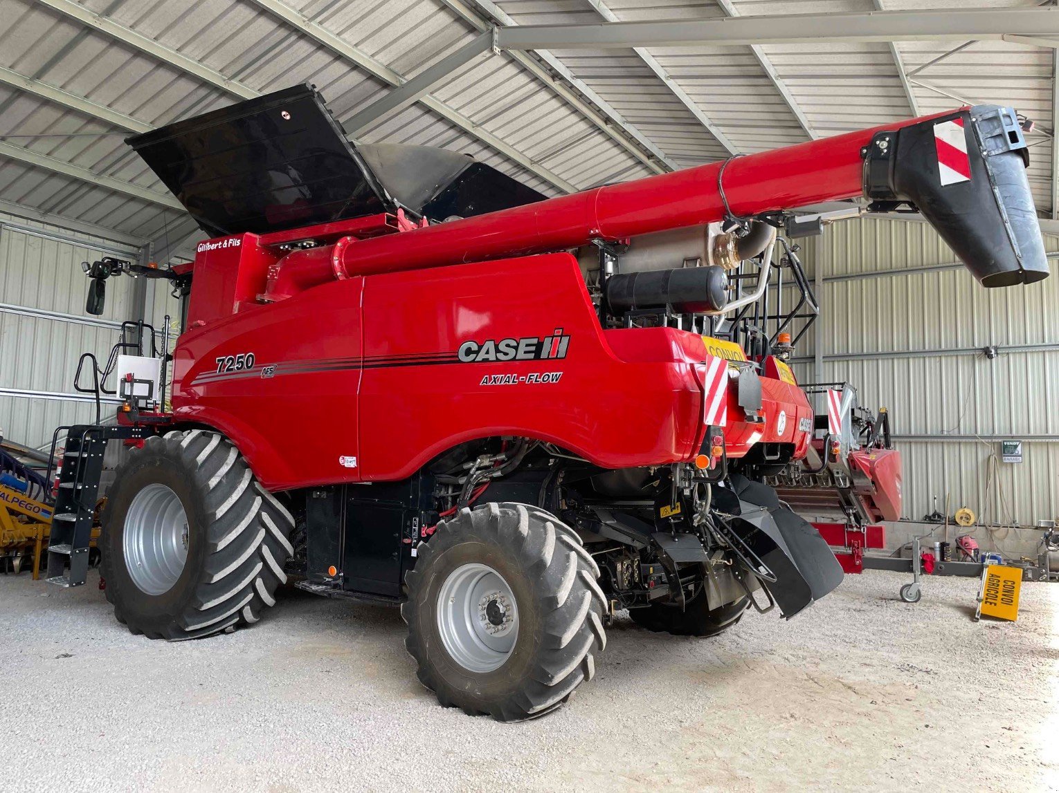 Mähdrescher του τύπου Case IH AXIAL FLOW 7250, Gebrauchtmaschine σε ORLEIX (Φωτογραφία 1)