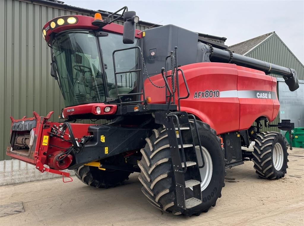 Mähdrescher typu Case IH Axial-Flow 8010 AFX 8010 med skærebord og vogn., Gebrauchtmaschine v Kolding (Obrázek 3)