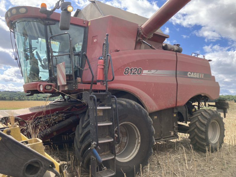 Mähdrescher типа Case IH AXIAL-FLOW 8120, Gebrauchtmaschine в CHAUMONT