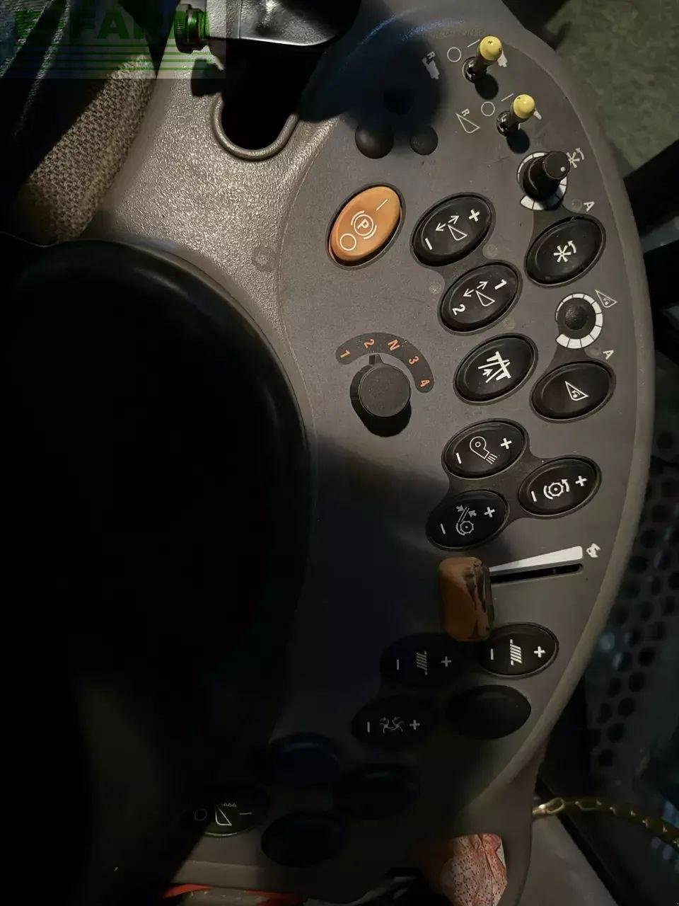 Mähdrescher tip Case IH axial-flow 8230, Gebrauchtmaschine in CHAUVONCOURT (Poză 9)