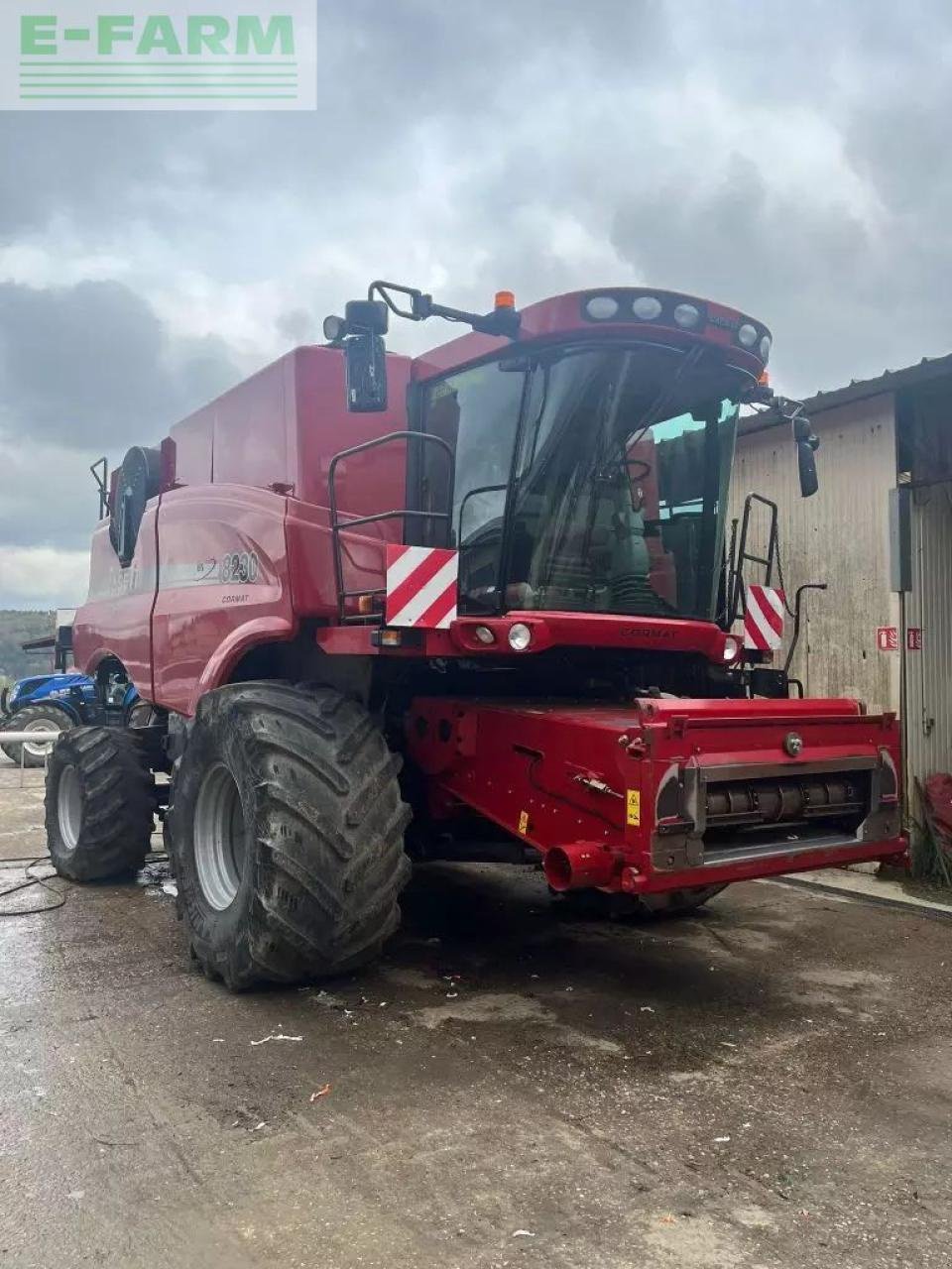 Mähdrescher типа Case IH axial-flow 8230, Gebrauchtmaschine в CHAUVONCOURT (Фотография 1)
