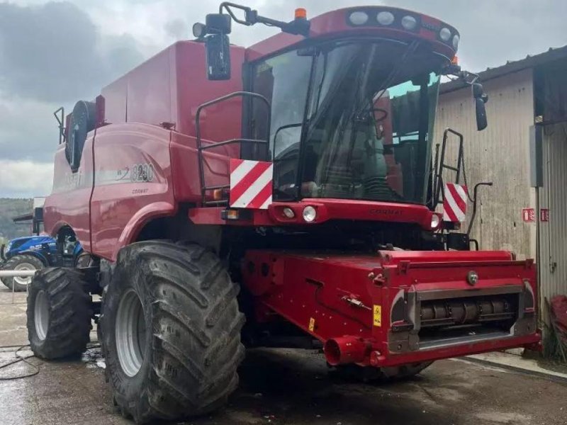 Mähdrescher typu Case IH axial-flow 8230, Gebrauchtmaschine w CHAUVONCOURT (Zdjęcie 1)