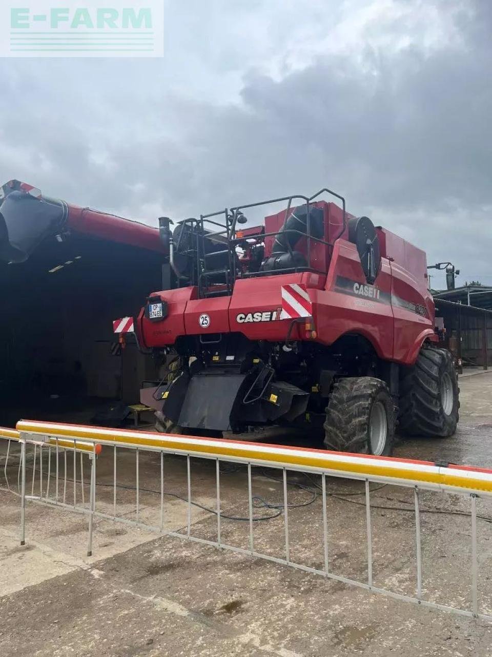 Mähdrescher типа Case IH axial-flow 8230, Gebrauchtmaschine в CHAUVONCOURT (Фотография 3)