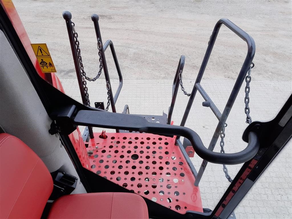 Mähdrescher des Typs Case IH Axial Flow 8240 med 30 fods Vario skærebord, Gebrauchtmaschine in Horsens (Bild 17)