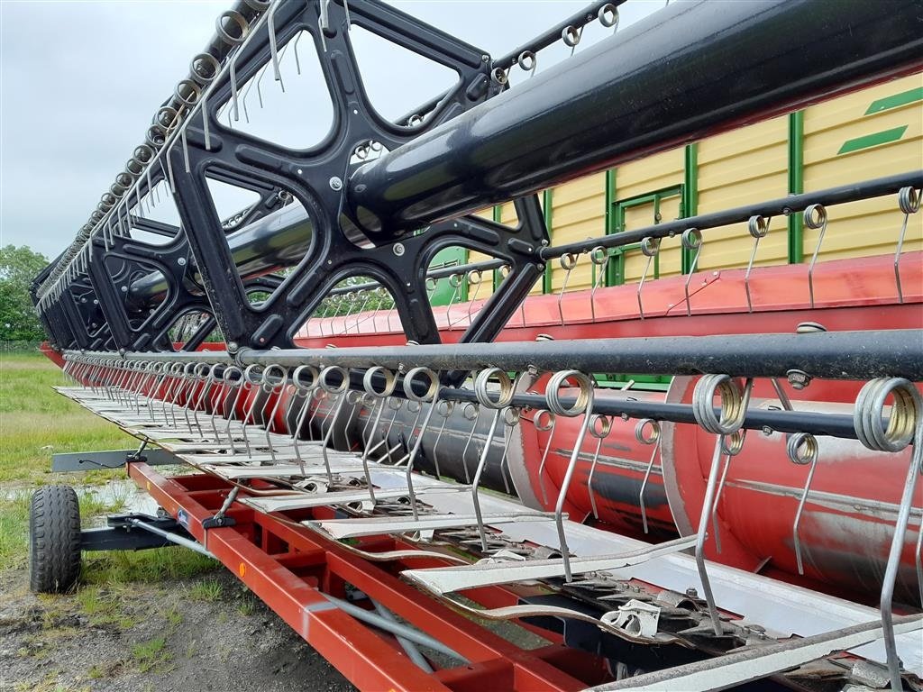 Mähdrescher des Typs Case IH Axial Flow 8240 med 30 fods Vario skærebord, Gebrauchtmaschine in Horsens (Bild 21)