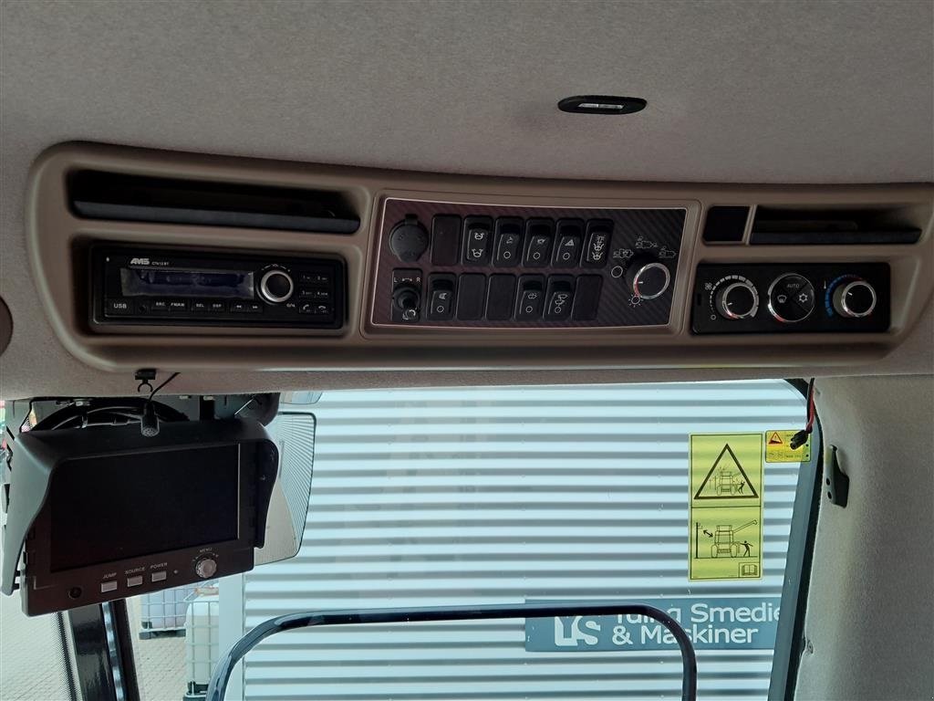 Mähdrescher des Typs Case IH Axial Flow 8240 med 30 fods Vario skærebord, Gebrauchtmaschine in Horsens (Bild 13)