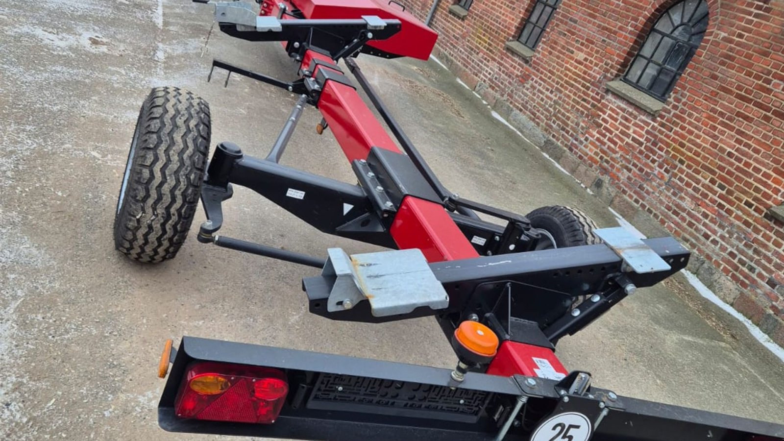 Mähdrescher del tipo Case IH Axial Flow 8250 8250 inkl. 35 fod skærebord og 4-hjulet vogn, Gebrauchtmaschine In Viborg (Immagine 18)