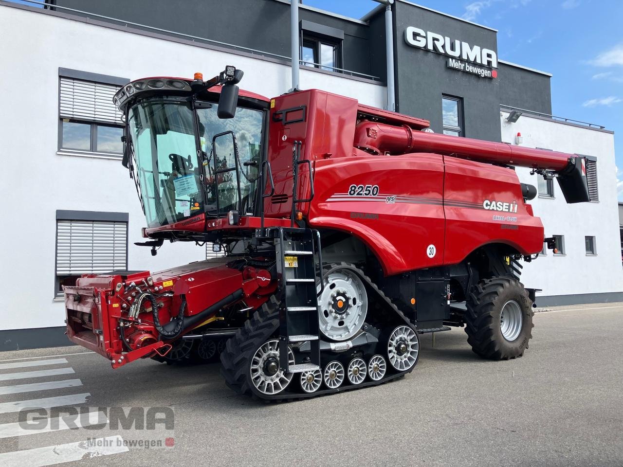 Mähdrescher del tipo Case IH Axial-Flow 8250 ST5 P, Neumaschine In Friedberg-Derching (Immagine 1)