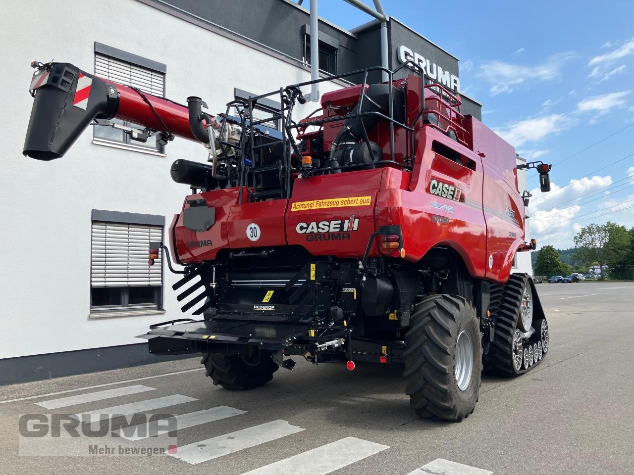 Mähdrescher del tipo Case IH Axial-Flow 8250 ST5 P, Neumaschine In Friedberg-Derching (Immagine 8)