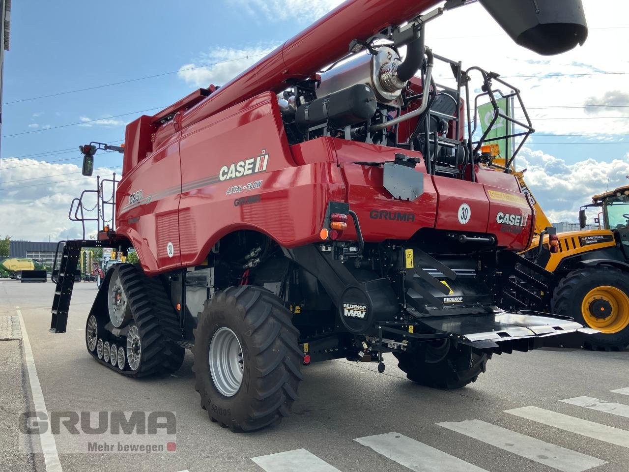 Mähdrescher del tipo Case IH Axial-Flow 8250 ST5 P, Neumaschine In Friedberg-Derching (Immagine 11)