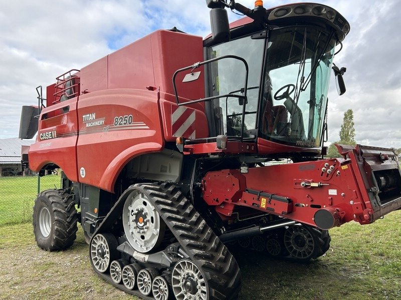 Mähdrescher Türe ait Case IH Axial Flow 8250 ST5, Gebrauchtmaschine içinde Rollwitz (resim 2)