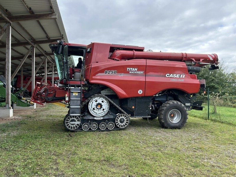 Mähdrescher Türe ait Case IH Axial Flow 8250 ST5, Gebrauchtmaschine içinde Rollwitz (resim 4)