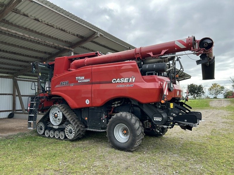 Mähdrescher Türe ait Case IH Axial Flow 8250 ST5, Gebrauchtmaschine içinde Rollwitz (resim 5)