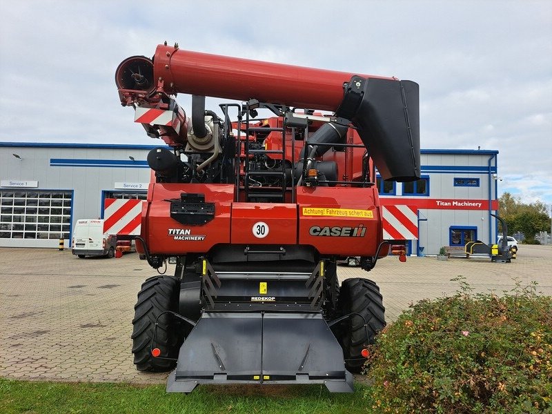 Mähdrescher des Typs Case IH Axial Flow 8250  St5, Neumaschine in Gülzow-Prüzen OT Mühlengeez (Bild 7)