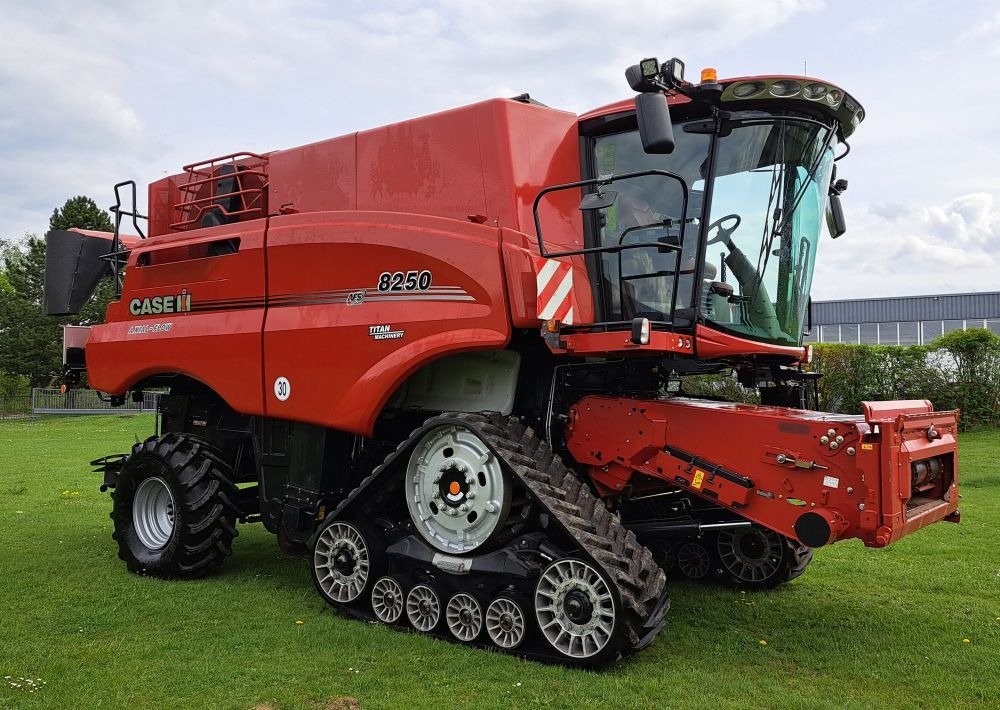 Mähdrescher του τύπου Case IH Axial Flow 8250 STS, Gebrauchtmaschine σε Burkau (Φωτογραφία 8)