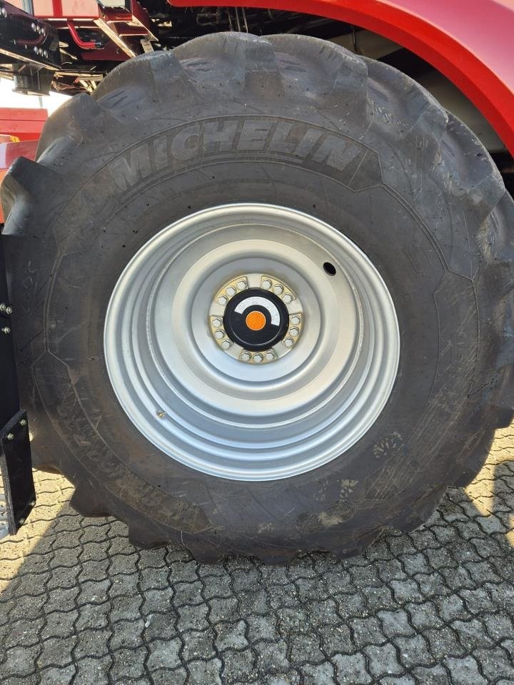 Mähdrescher del tipo Case IH AXIAL-FLOW 8250, Gebrauchtmaschine In Viborg (Immagine 3)