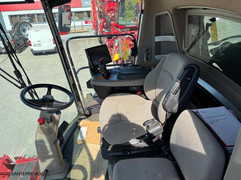 Mähdrescher del tipo Case IH AXIAL-FLOW 8250, Gebrauchtmaschine In ROYE (Immagine 2)