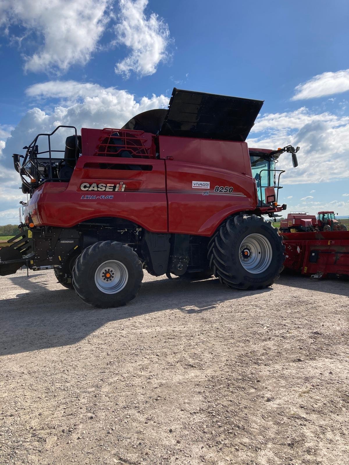 Mähdrescher от тип Case IH AXIAL FLOW 8250, Gebrauchtmaschine в CINTHEAUX (Снимка 6)