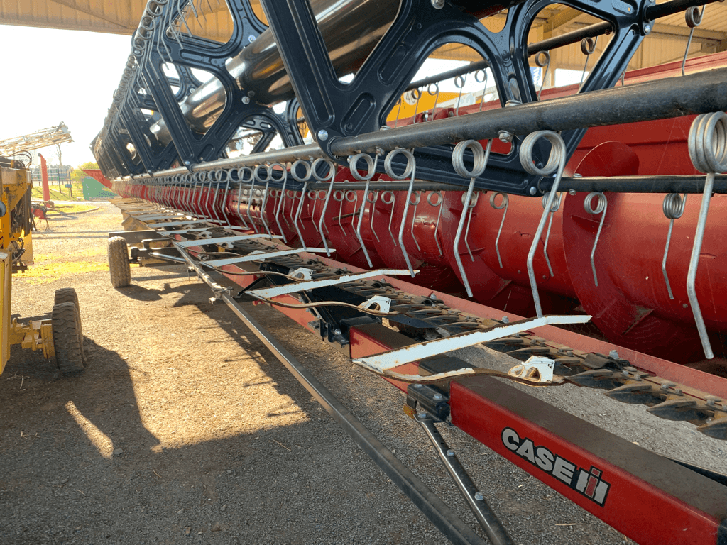 Mähdrescher typu Case IH AXIAL FLOW 8250, Gebrauchtmaschine v CINTHEAUX (Obrázok 11)