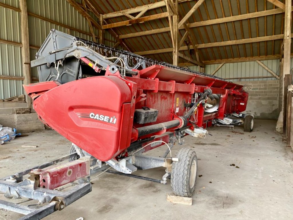 Mähdrescher Türe ait Case IH AXIAL-FLOW 8250, Gebrauchtmaschine içinde VERT TOULON (resim 4)