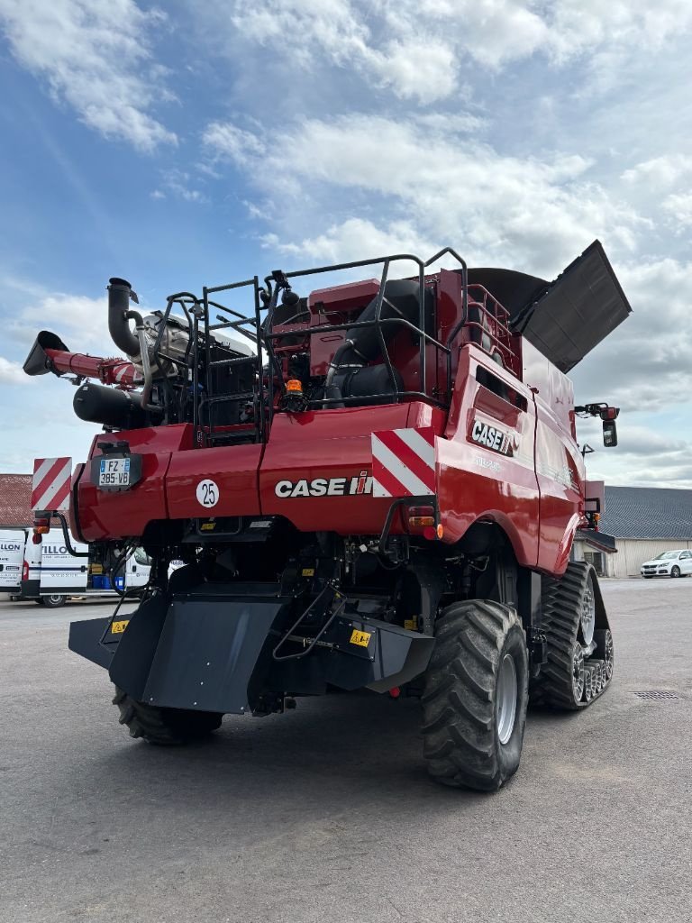 Mähdrescher Türe ait Case IH AXIAL-FLOW 8250, Gebrauchtmaschine içinde VERT TOULON (resim 11)