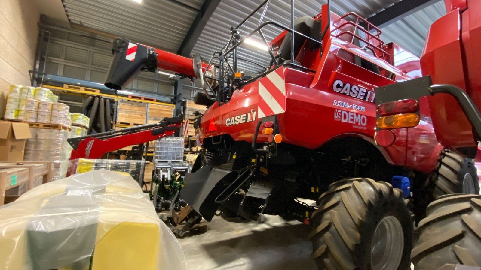 Mähdrescher Türe ait Case IH Axial Flow 8260 Axial-Flow 8260 (Demo maskine), Gebrauchtmaschine içinde Horsens (resim 4)