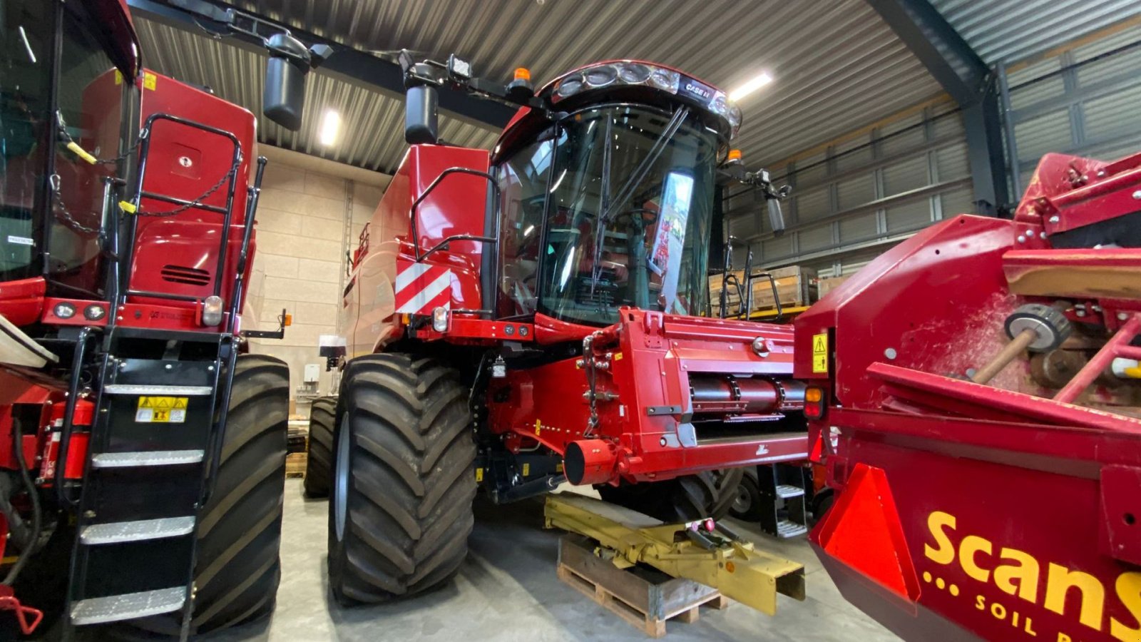 Mähdrescher Türe ait Case IH Axial Flow 8260 Axial-Flow 8260 (Demo maskine), Gebrauchtmaschine içinde Horsens (resim 3)