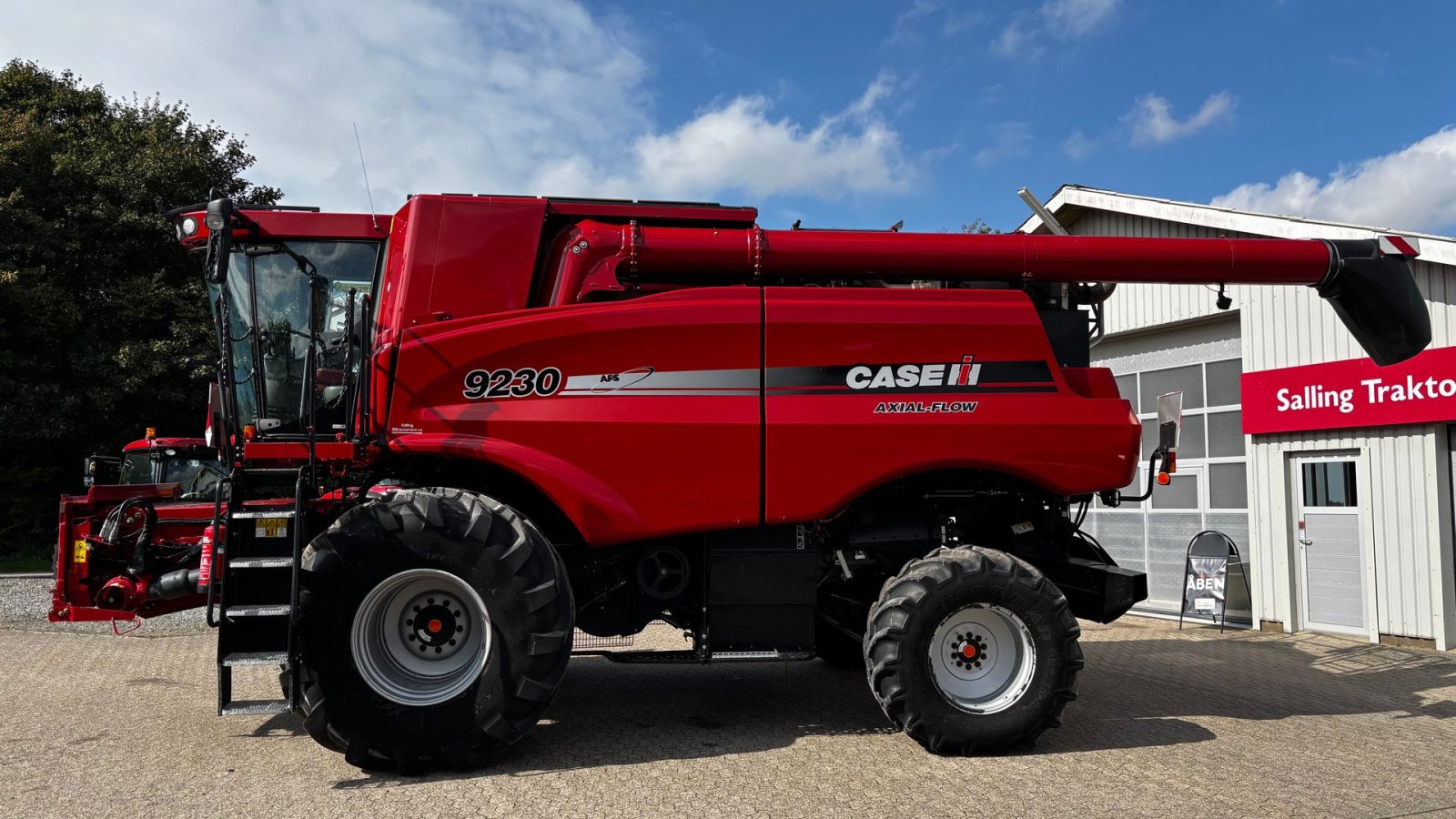 Mähdrescher of the type Case IH Axial Flow 9230 Inkl. 30 fods skærebord og vogn., Gebrauchtmaschine in Spøttrup (Picture 3)